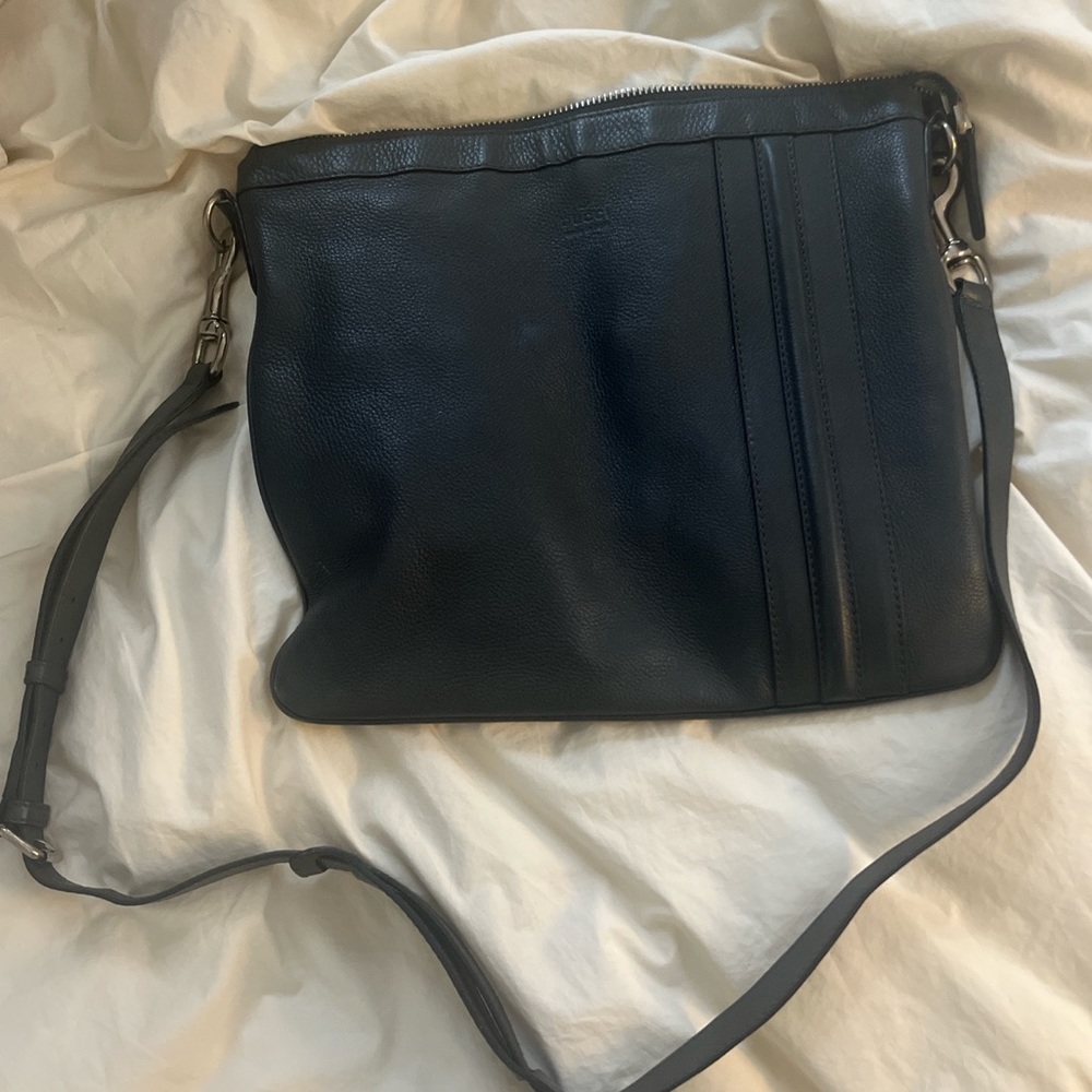 GUCCI MESSENGER BAG